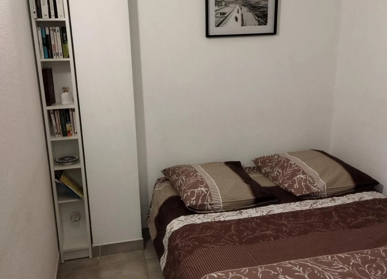 Sanary sur Mer Appartement 30m2 T2 avec terrasse Piscine 10min à pied de la plage