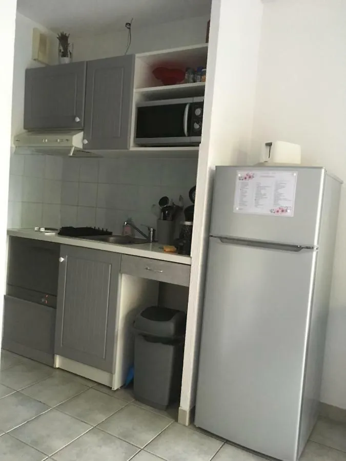 Апартаменты Sanary Sur Mer Appartement 30M2 T2 Avec Terrasse Piscine 10Min A Pied De La Plage