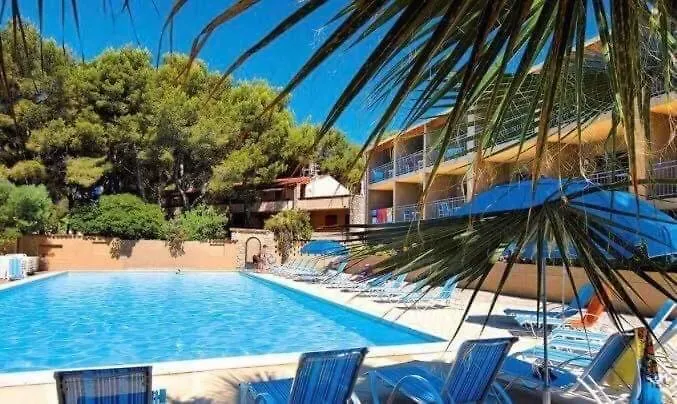 Sanary Sur Mer Appartement 30M2 T2 Avec Terrasse Piscine 10Min A Pied De La Plage